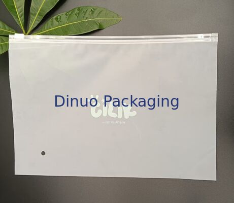 पर्यावरण के अनुकूल खाद्य-सुरक्षित पुनः प्रयोज्य सीपीई फ्रॉस्टेड ज़िपर थैला कपड़े के लिए भंडारण दस्तावेज