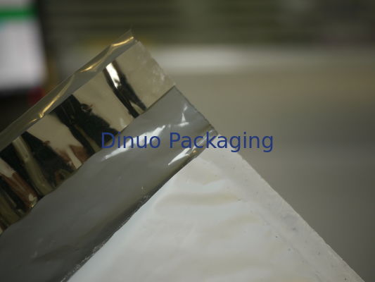 कस्टम पॉली बबल मेलर्स 9.5"X14" साइज 4 पोस्ट ऑफिस पैड लिफाफा